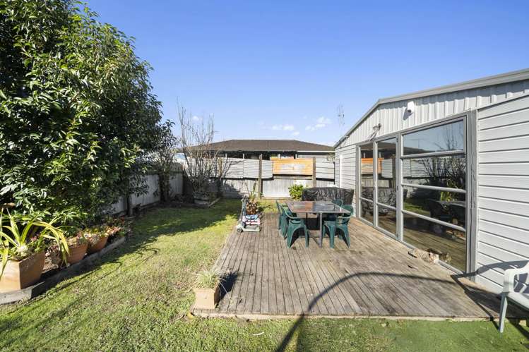 55 Flat Bush Road Clover Park_10