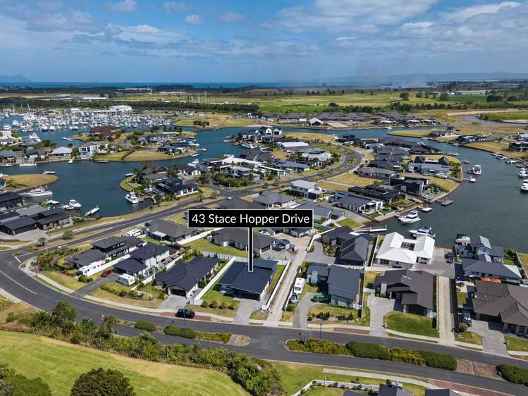 43 Stace Hopper Drive One Tree Point_17