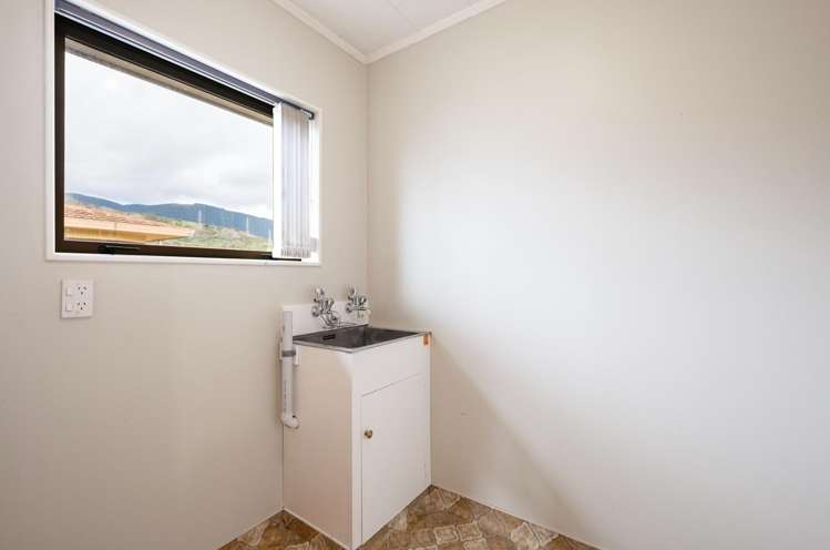 2/18 Ranui Road Stoke_16