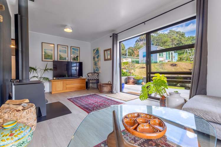 13 Forest Road Raumati South_10