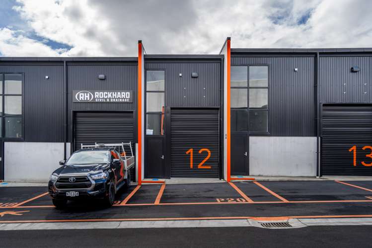 12,15,27/88 Hobsonville Road_0