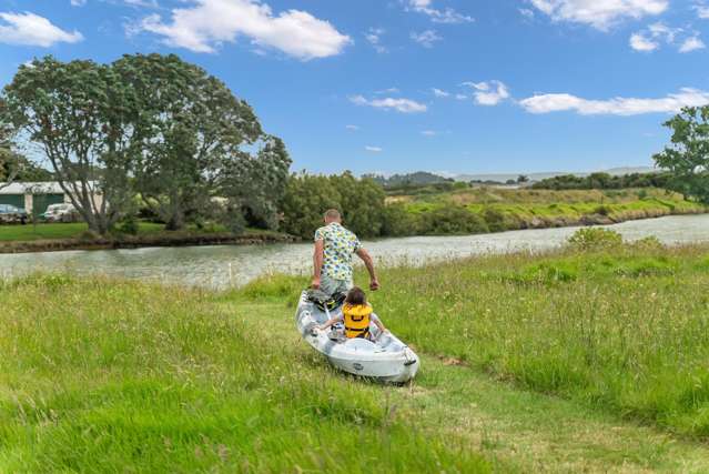 Riverside Acre on the Village Fringe