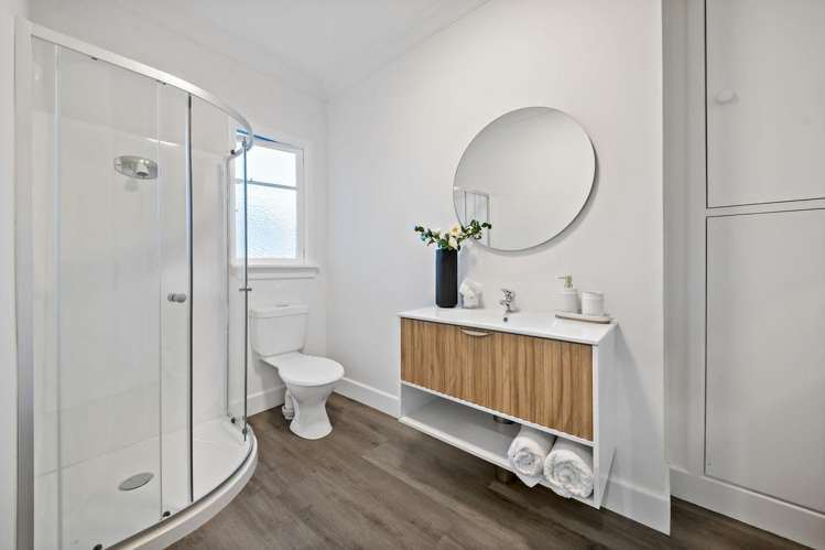 2/1103 Great North Road Point Chevalier_7