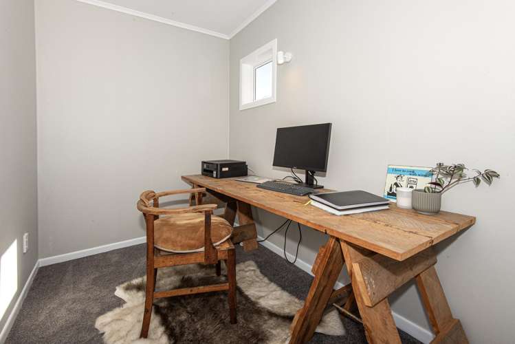 44 Memorial Drive Parahaki_10