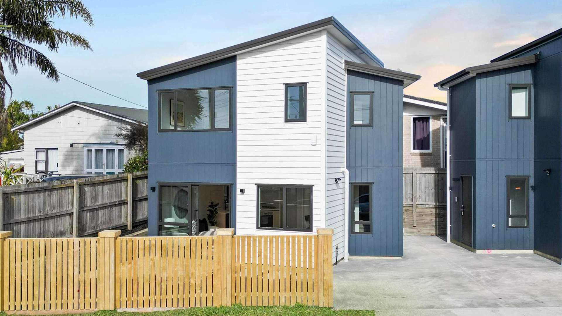 1a Meadow Crescent Te Atatu South_0