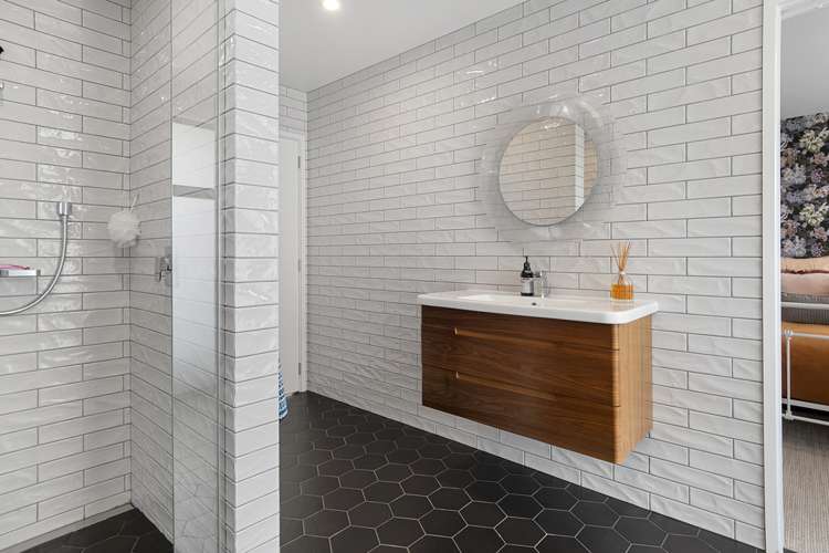 16 Saint Thomas Avenue Pyes Pa_18