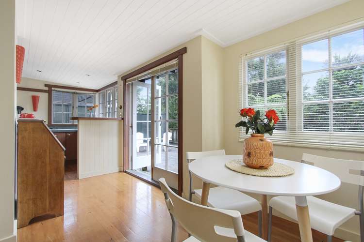 48 Huia Road Titirangi_11