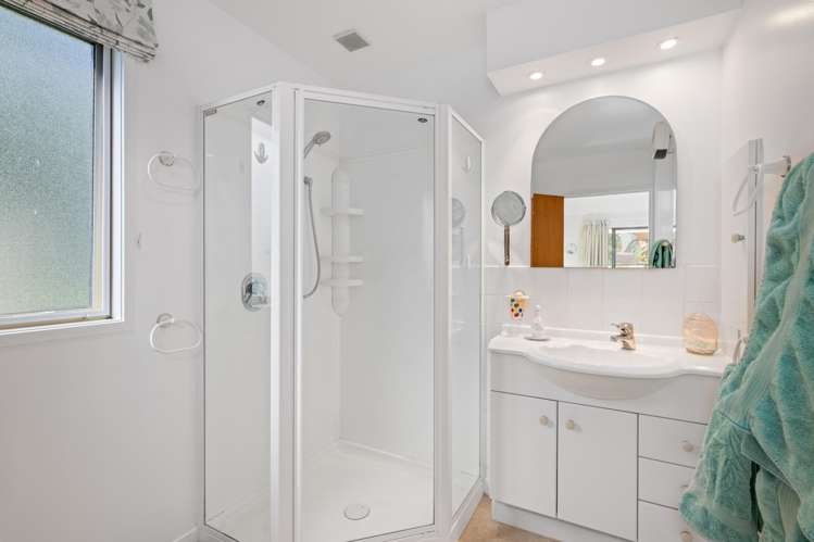 6 Livingstone Place Springlands_27