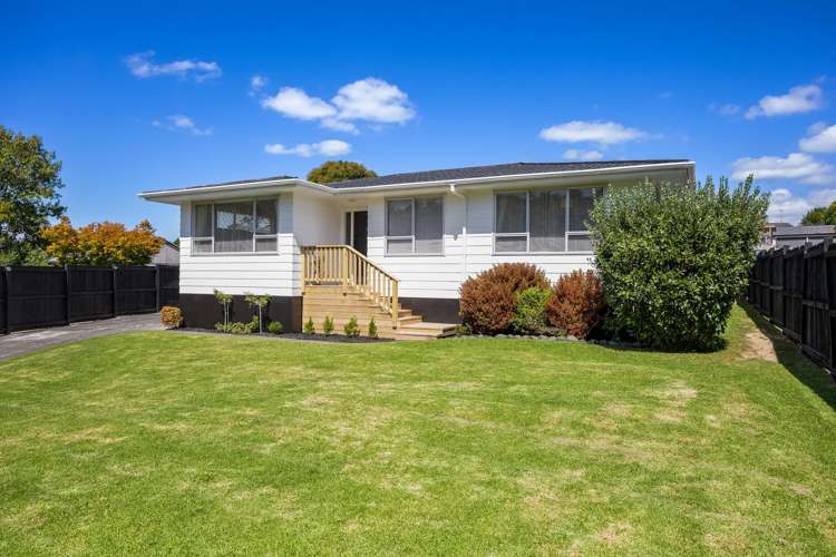 8 Camphora Place Ranui_24