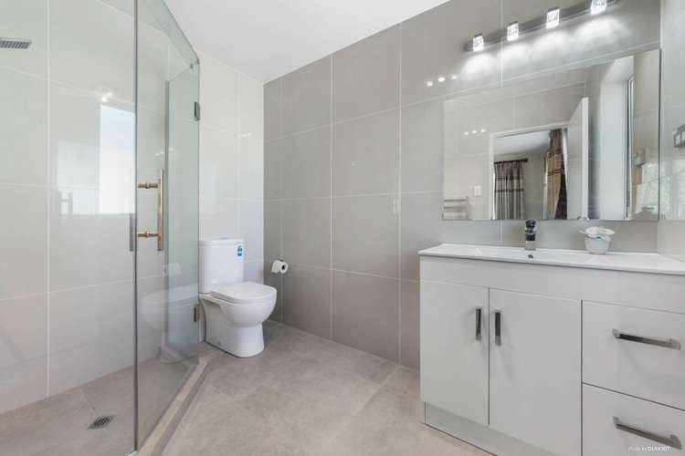 19 Tims Crescent Flat Bush_9