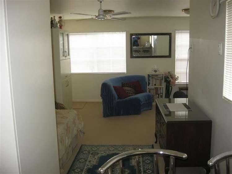 340b Lake Road Hauraki_1