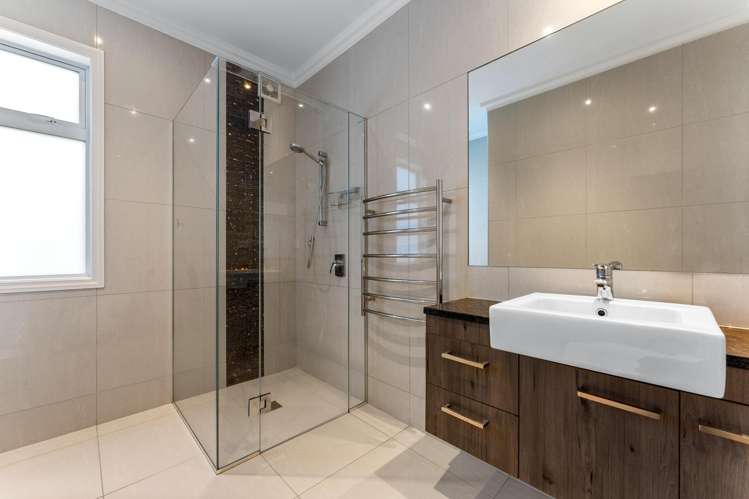 10 Portofino Point Karaka_15