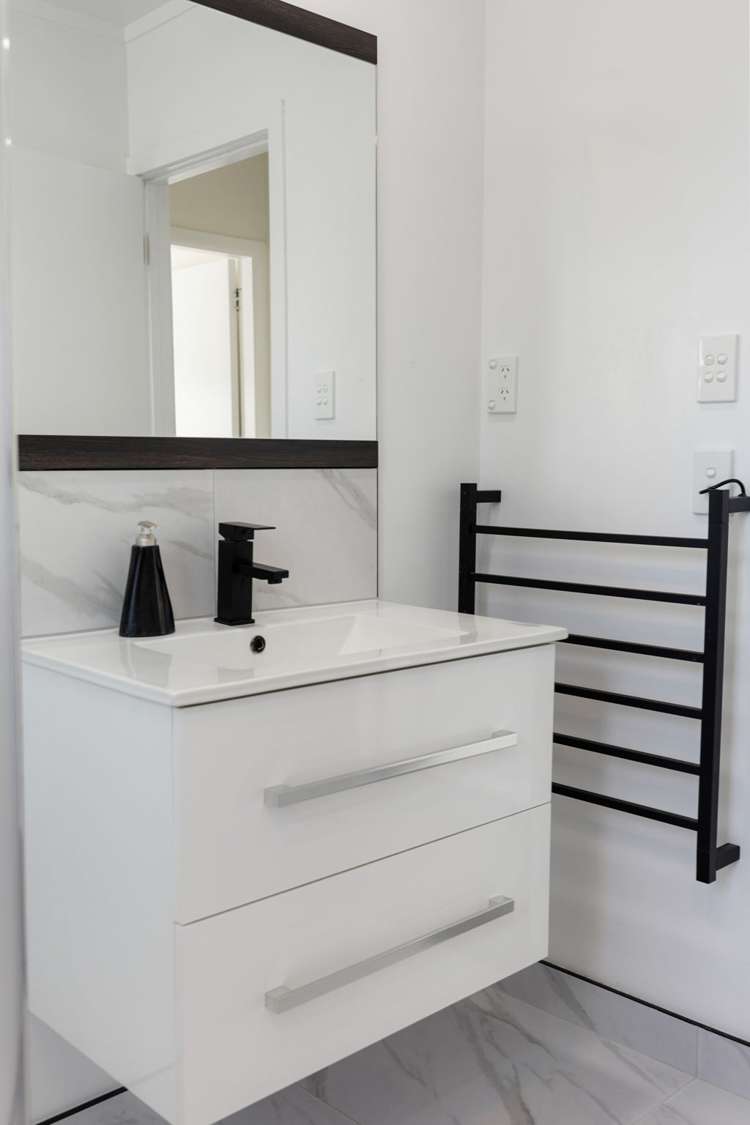 127 Ohaupo Road Melville_31