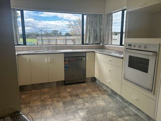 185 High Street Southbridge_4