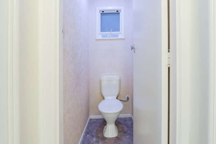 6 Nickleby Place Mellons Bay_12