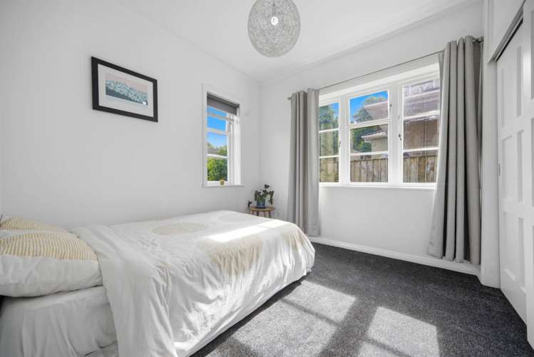 2/2/14 Hogans Road Glenfield_13