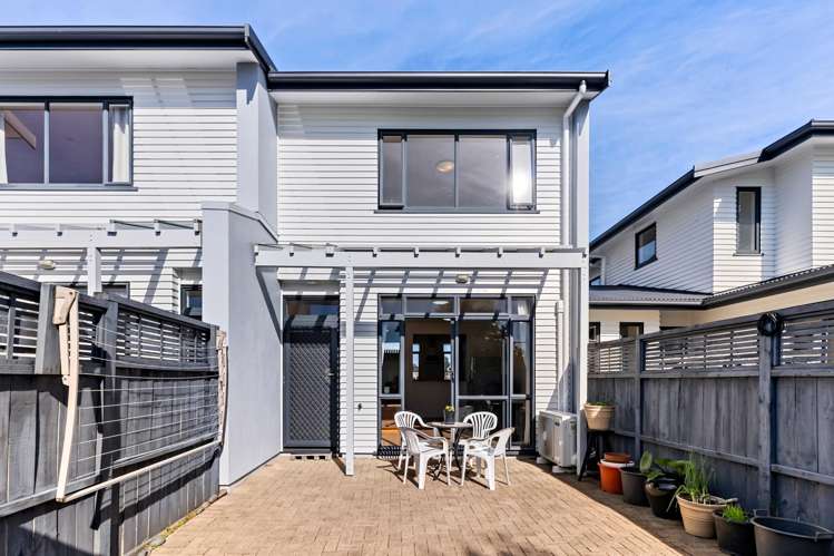 34/2 Armoy Drive East Tamaki_15