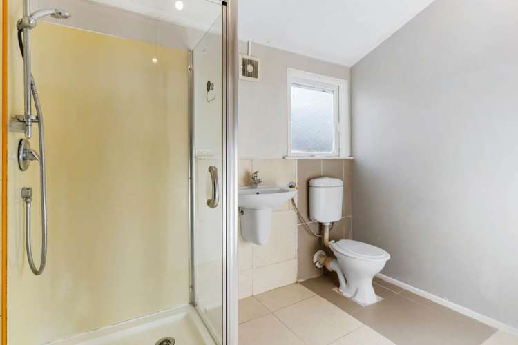 2a Nile Road Kelston_7