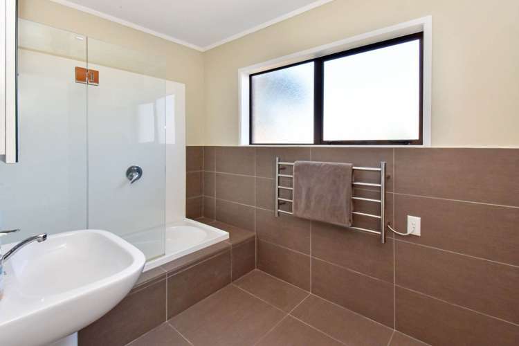 399 Roscommon Road Manurewa_5