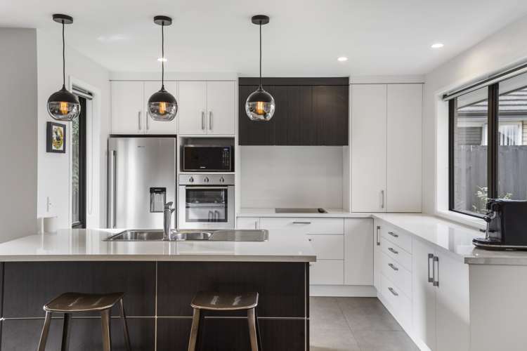 25 Captain Mitchell Drive Opaheke_2