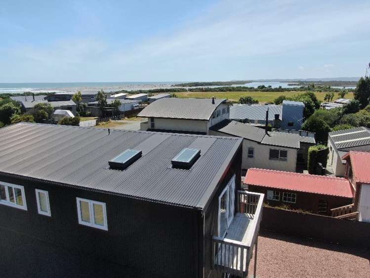 11 The Strand Okarito_32