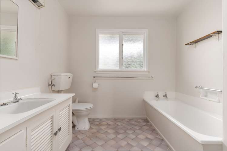 2/7 Tulloch Place Papanui_5