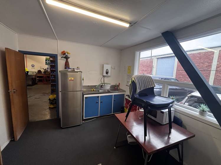 2B Udy Street Petone_8