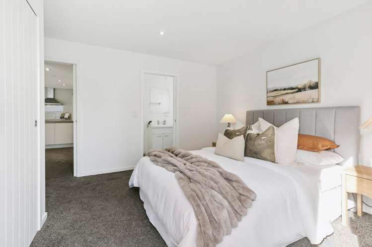 11a Pinkerton Grove Newlands_7