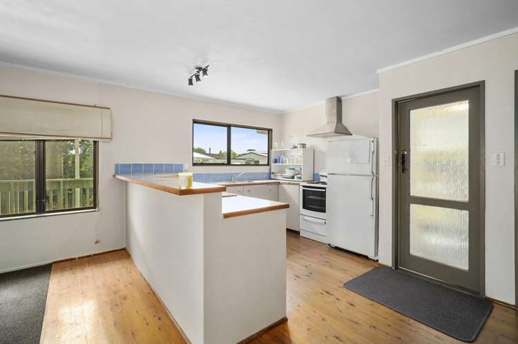 3 Judith Place Owhata_5