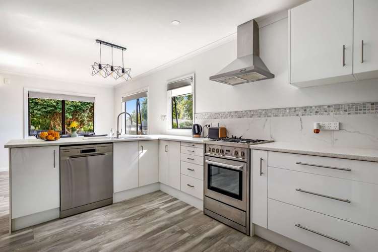 11 Landscape Drive Ngongotaha_8