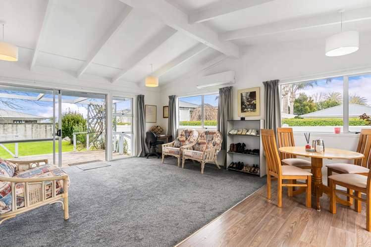 5 Puriri Road Beachlands_4