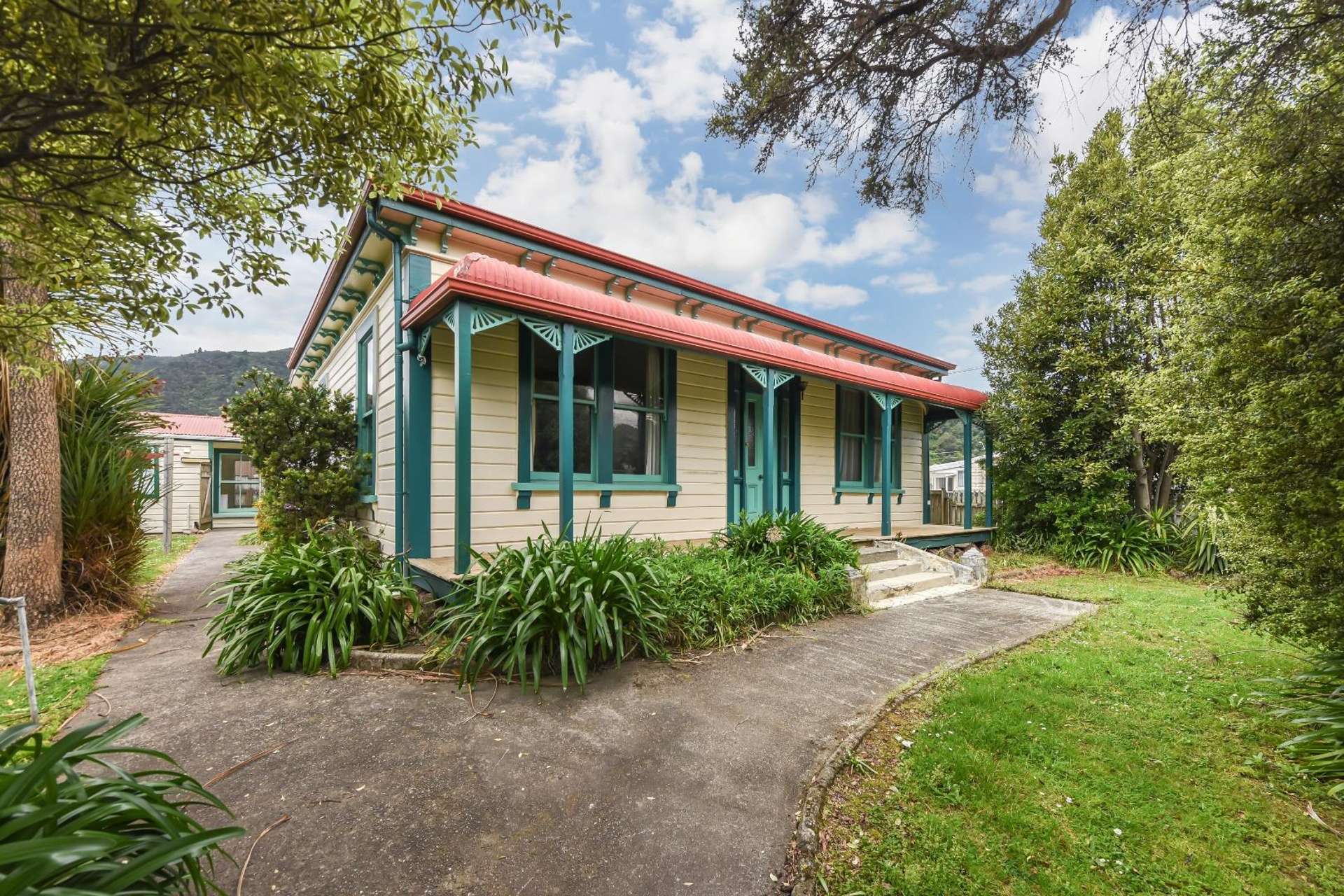 24 Devon Street 10728_0