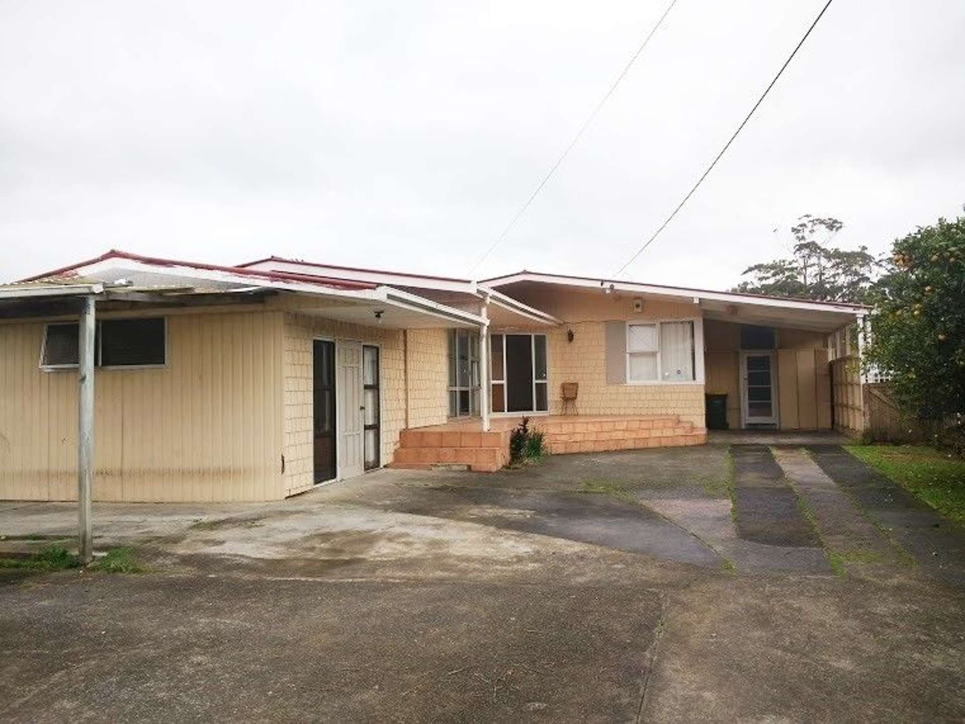 99 Vodanovich Road Te Atatu South_0