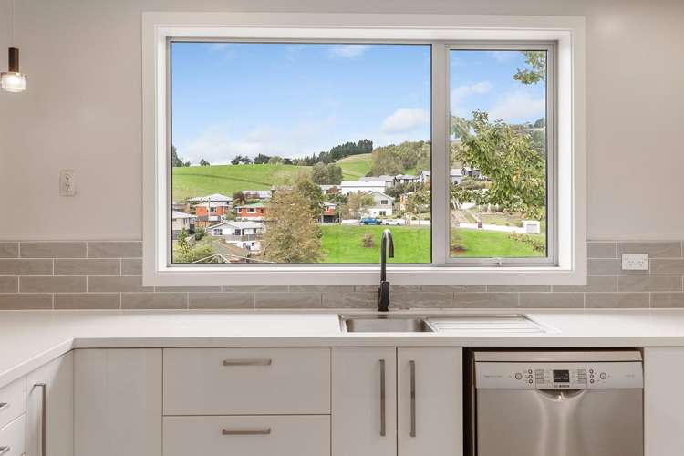 8 Weir Street Green Island_14