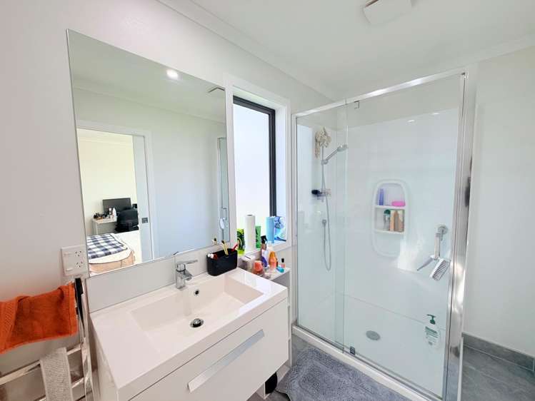  9 Taraiti Crescent Kenepuru_18