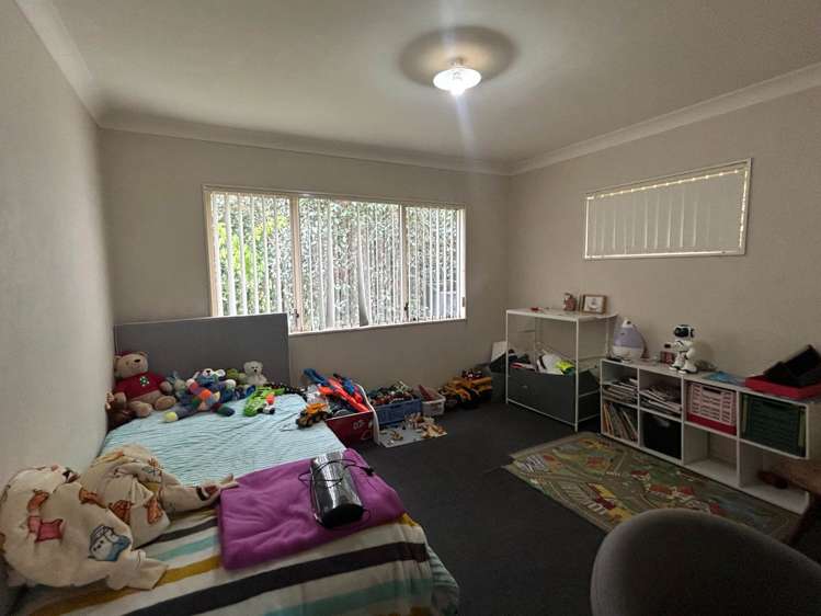 94 Jonathon Street Brookfield_6