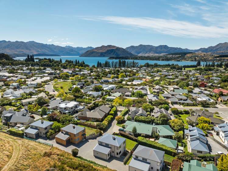 77 Meadowstone Drive Wanaka_24