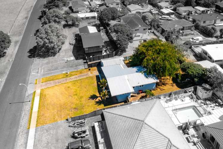 54 Ambury Road Mangere Bridge_13