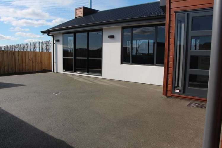 2 Lochern Rise Marchwiel_3