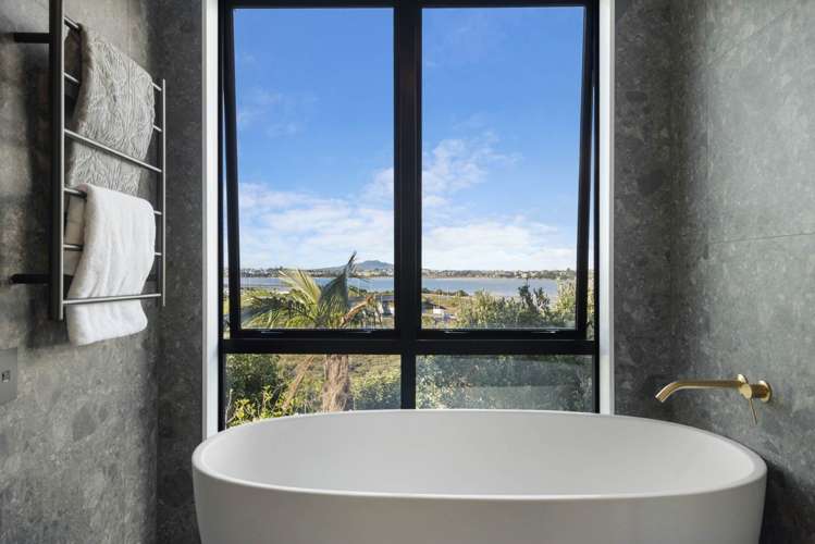 13 Waimana Avenue Northcote Point_11