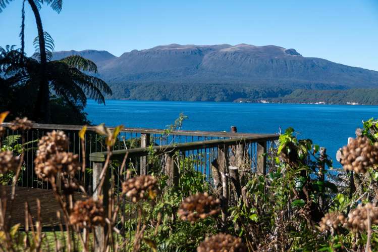 18 & 20 Te Toroa Drive Lake Tarawera_6