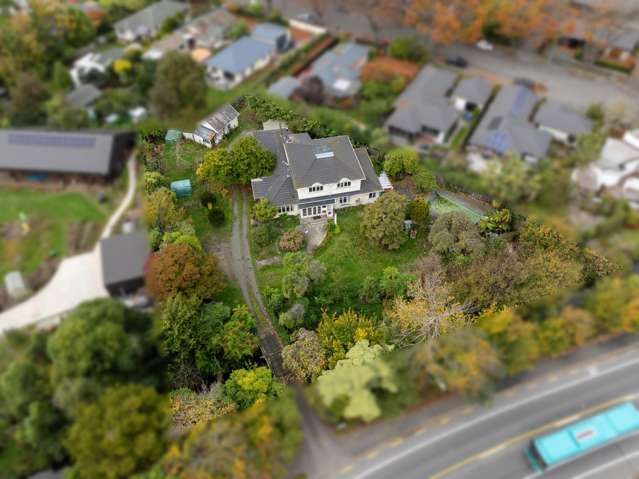BIG Opportunity - As Is Where Is on 1935m2!