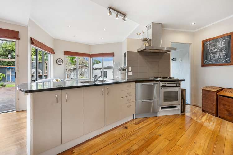 4 Studfall Street Pakuranga Heights_12