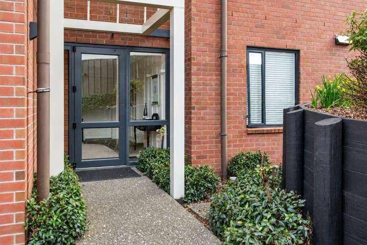 2A/4A Auburn Street Takapuna_1