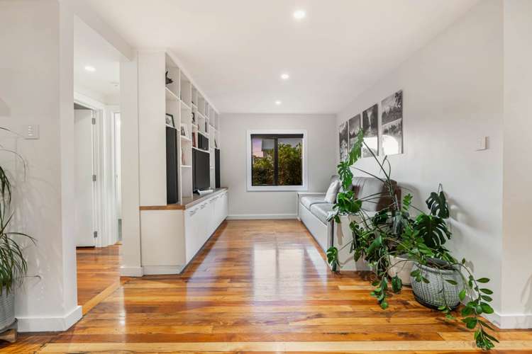 45 Langton Road Stanmore Bay_10