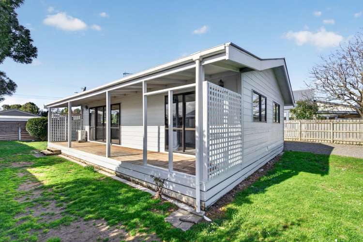 203 Belvedere Road Carterton_16