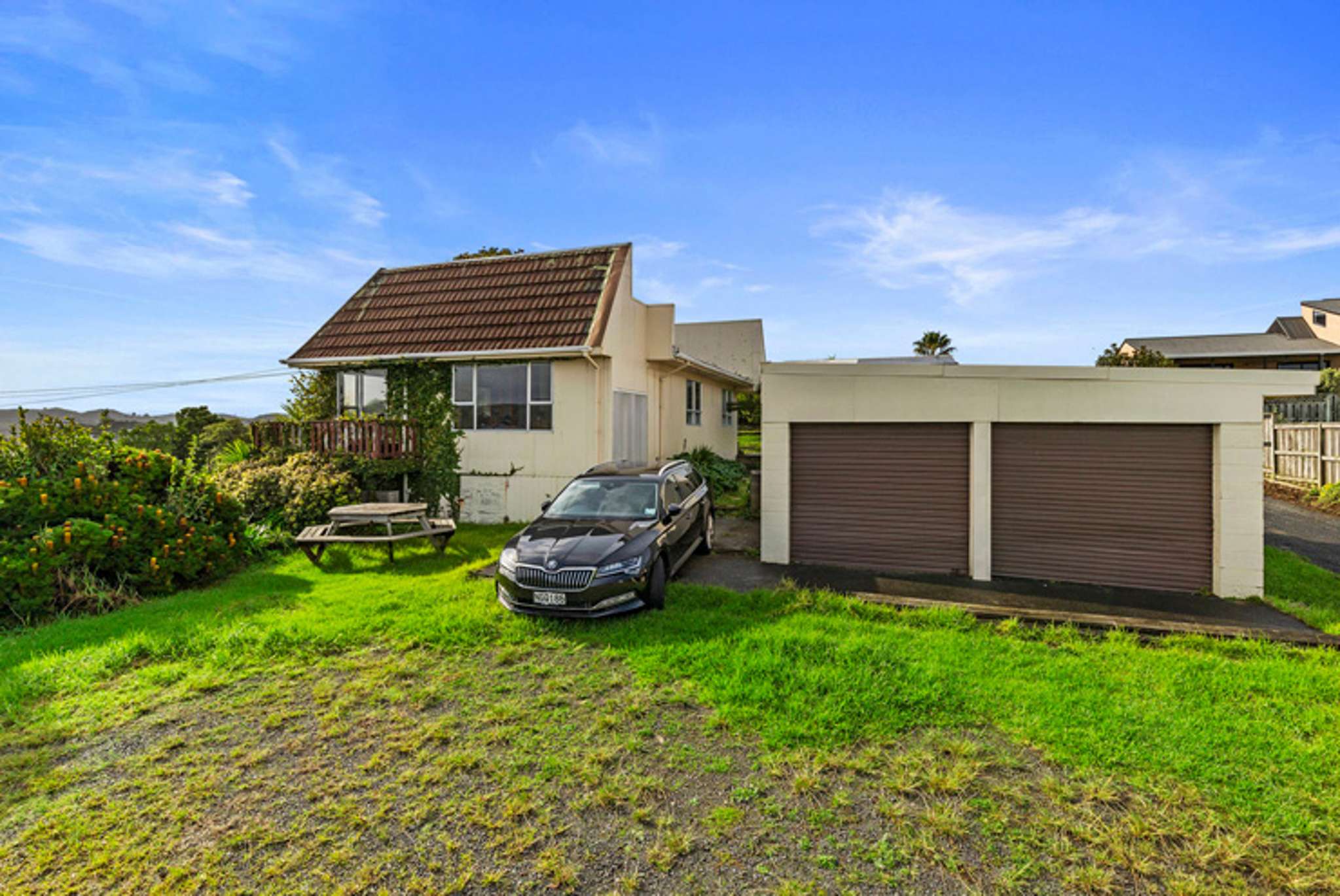 ‘As is, where is’ Raglan home sells for $1.38m - $500k above RV