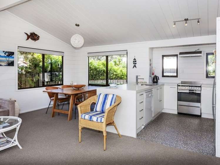 7 Courtney Close Pauanui_12