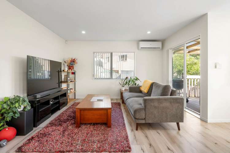 23a Derwent Crescent Titirangi_5