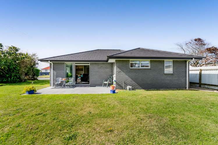 7 Robbins Crescent Hawera_21